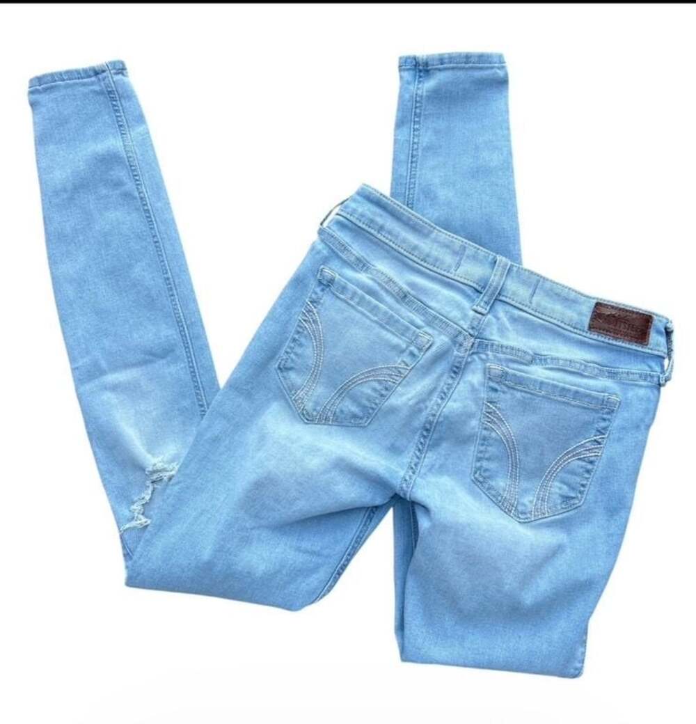 Hollister Low-Rise Ankle Skinny Distressed Jeans Size 25L